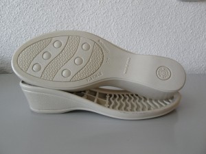 Sara woman sole